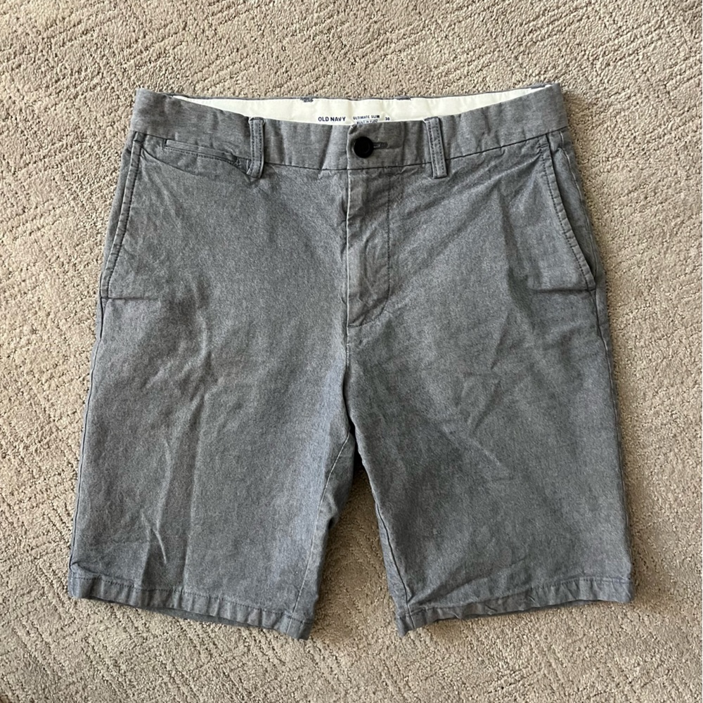 Old Navy - Ultimate Slim flat front short - men’s size 30” waist (blue gray)